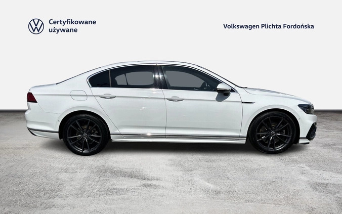 Volkswagen Passat cena 129900 przebieg: 126226, rok produkcji 2021 z Krzeszowice małe 781